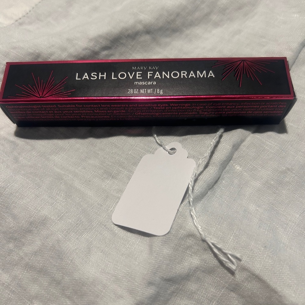 Mary Kay Lash Love Fanorama Mascara - Black